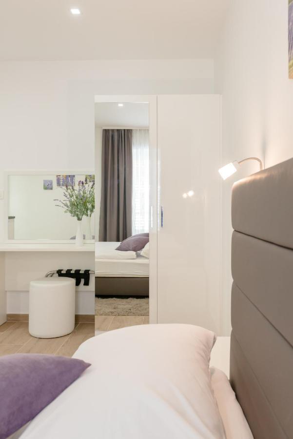 Apartments Villa Tudor 1 Đảo Hvar Ngoại thất bức ảnh